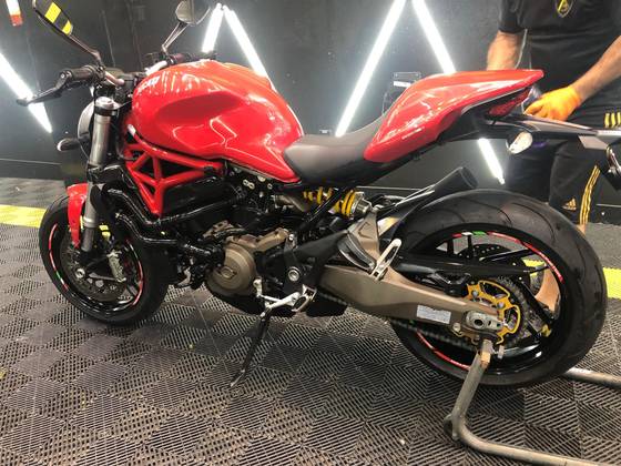 DUCATI MONSTER 821 DUCATI MONSTER 821